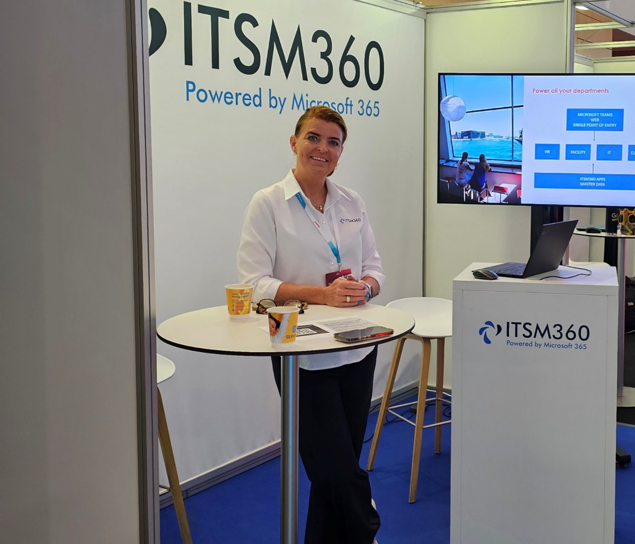 ITSM360 team at the booth